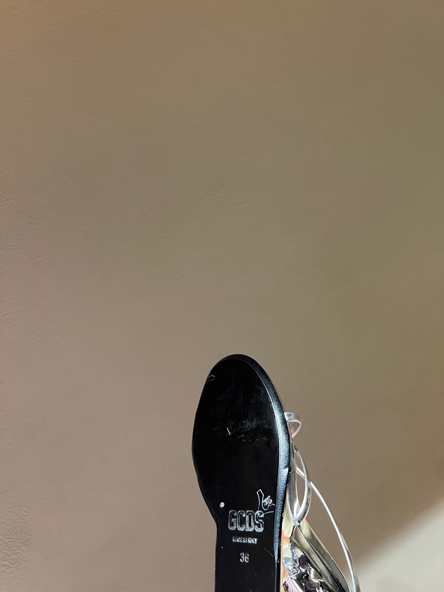 GCDS SHOES SIZE:EU35-41 11CM 321636D