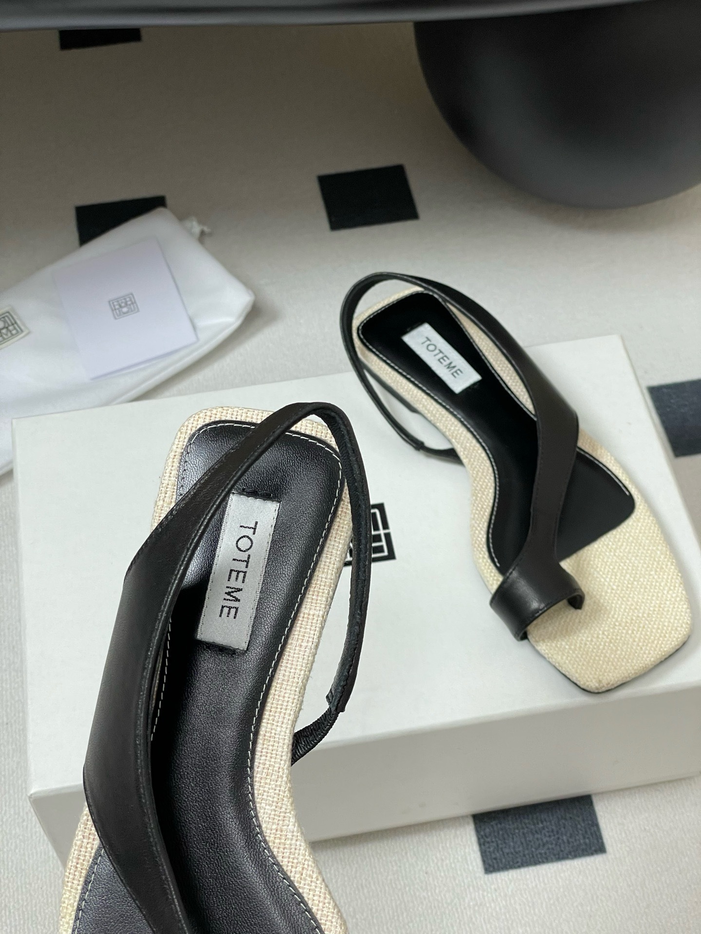 Toteme shoes size:eu35-42 321632B