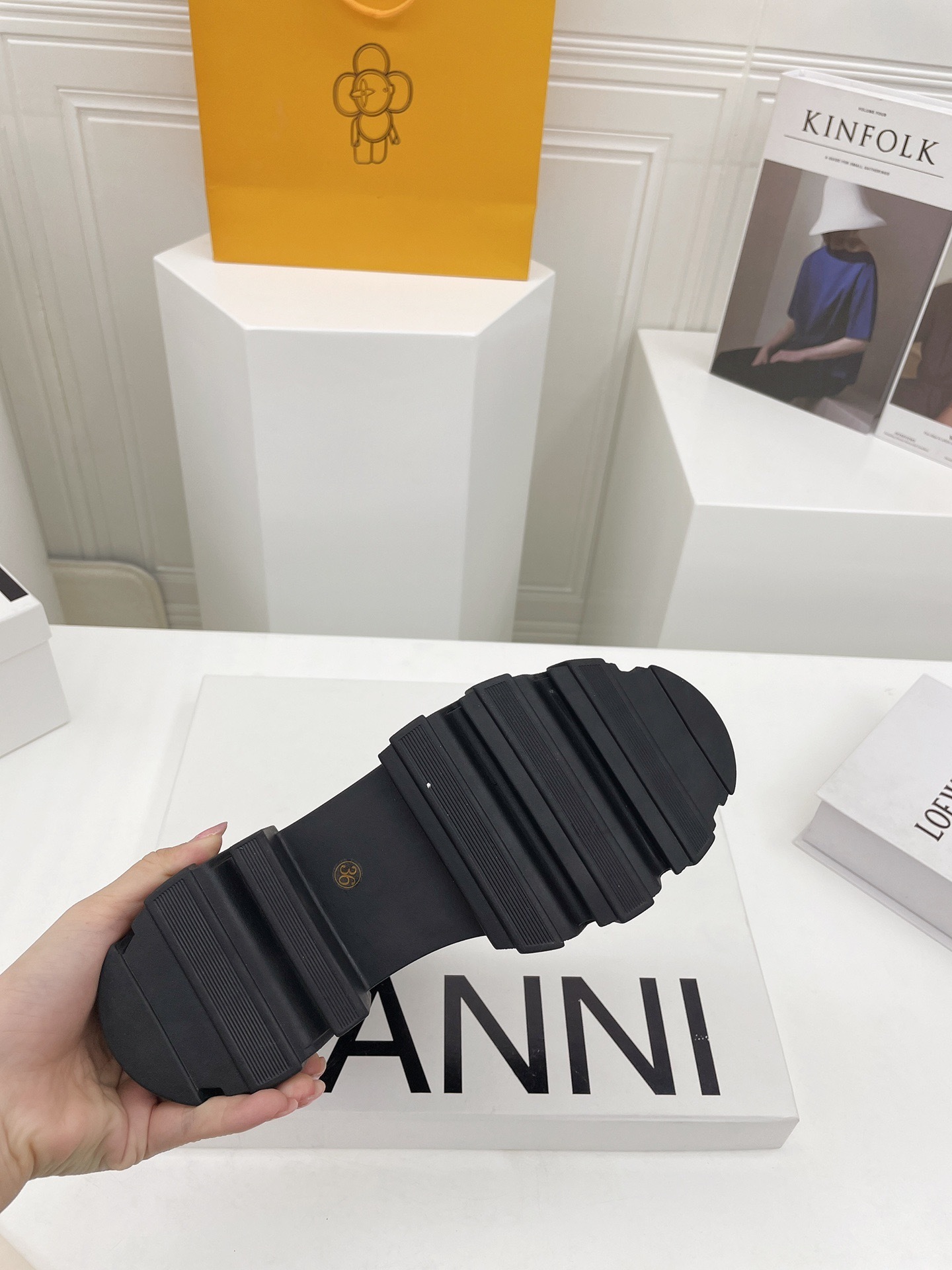 GANNI SHOES SIZE:EU35-40 321634D