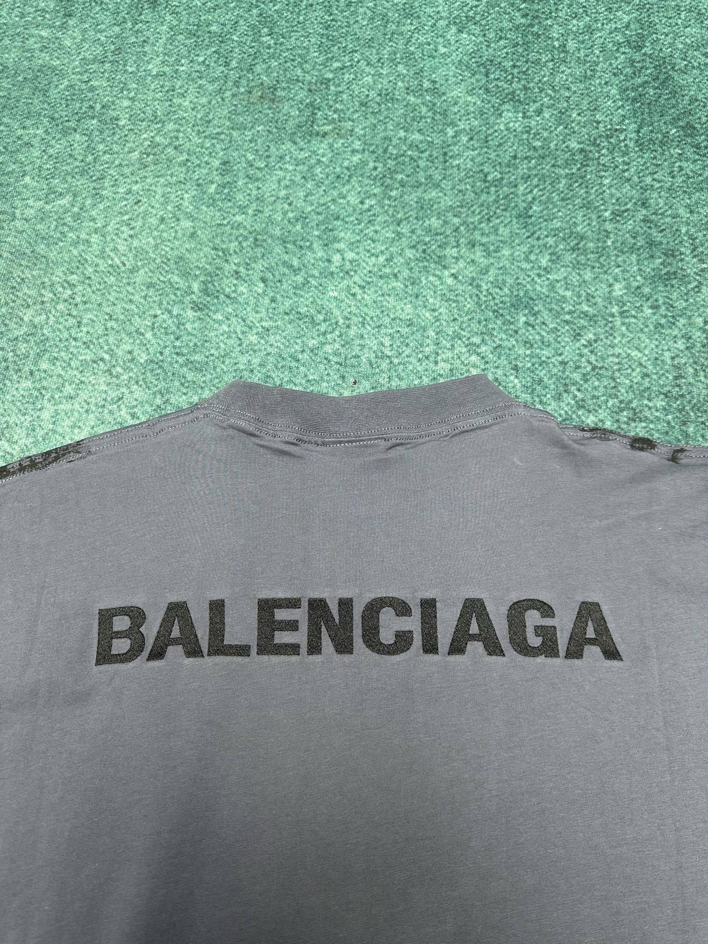 Balenciaga T-shirt Top version XS-M 2025.8.25
