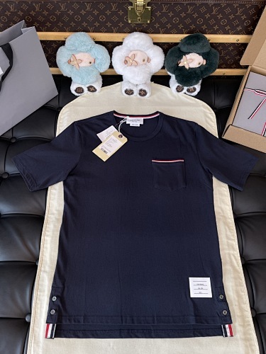 Thom Browne T-shirt Top Version 1-4 2025.6.16