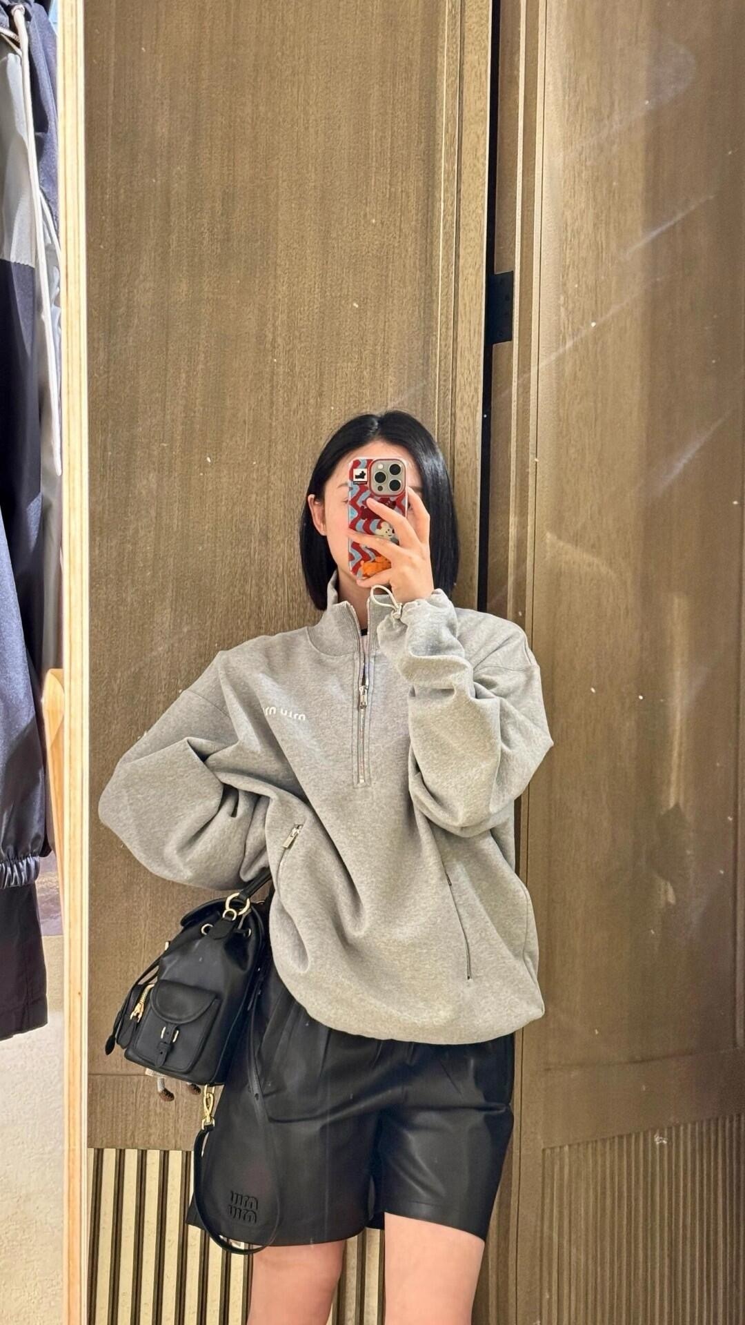 Miumiu Sweatshirt Top Version 36-42 2025.9.1