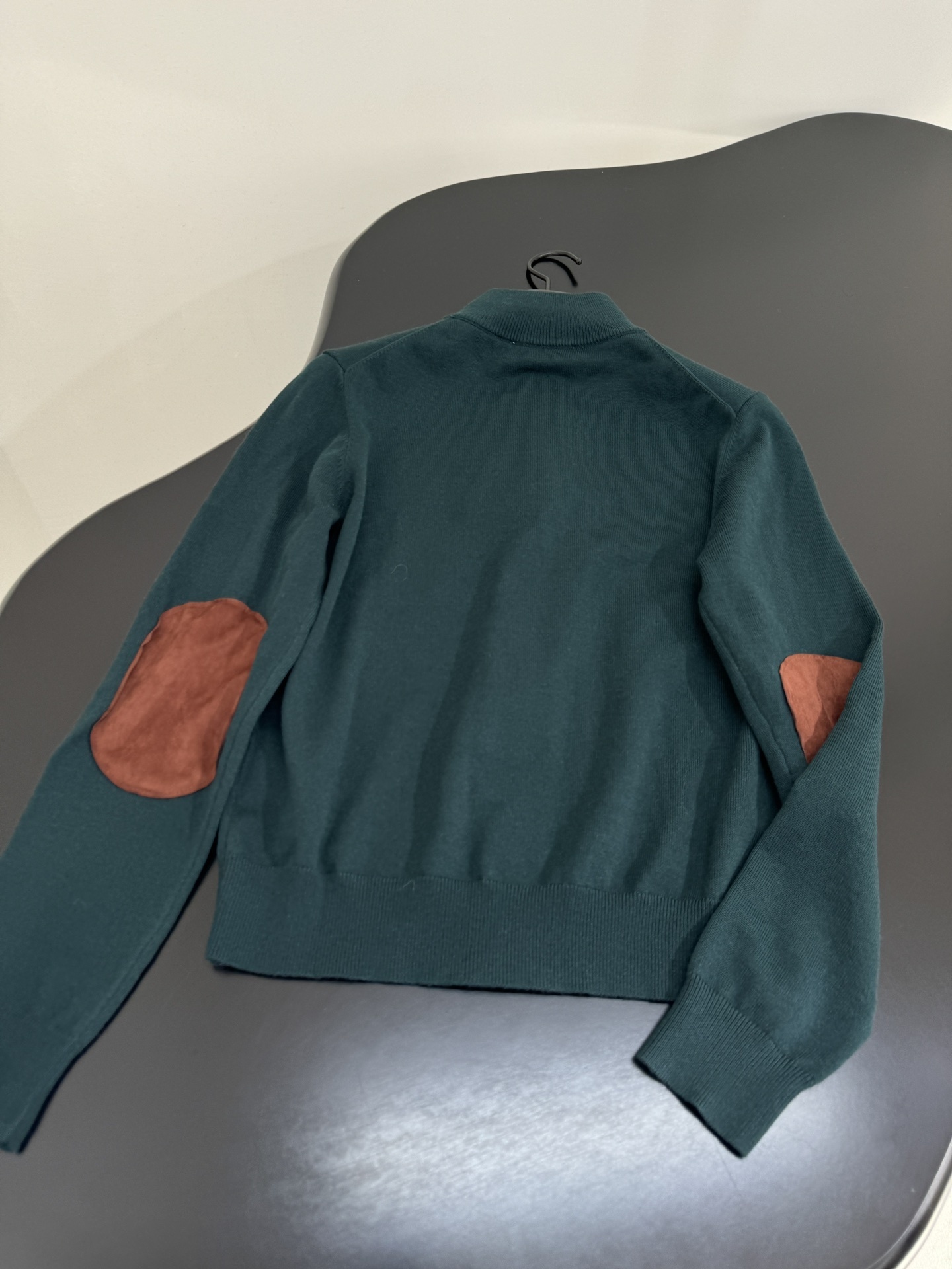 Miumiu Wool Stand Collar Cardigan Top Version S-L 2025.9.9