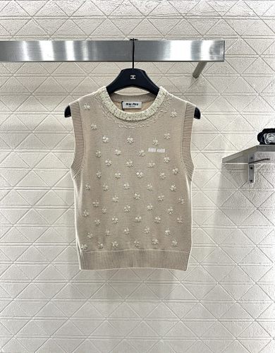 Miumiu Beaded Floral Knit Vest Top Version S-L 2025.10.28