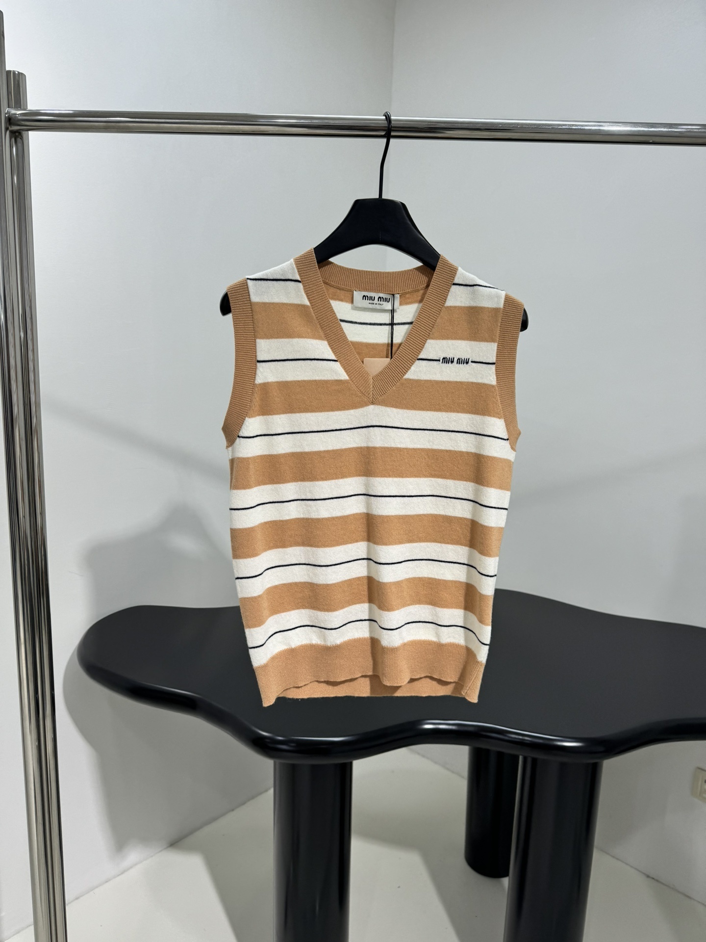 Miumiu Striped Vest Top Version S-L 2025.9.9