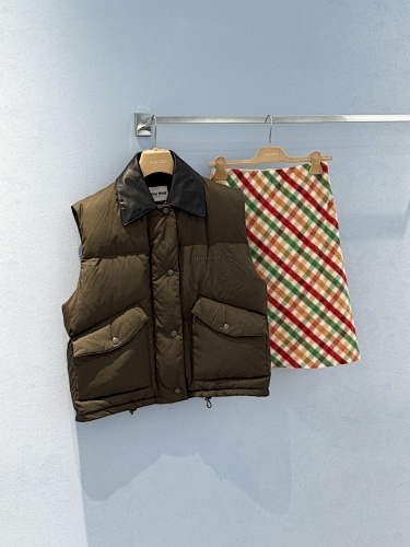 Miumiu Leather Collar Down Vest Top Version S-L 2025.8.12