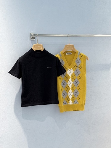 Miumiu Round Neck Short Sleeve Top Version S-L 2025.7.28