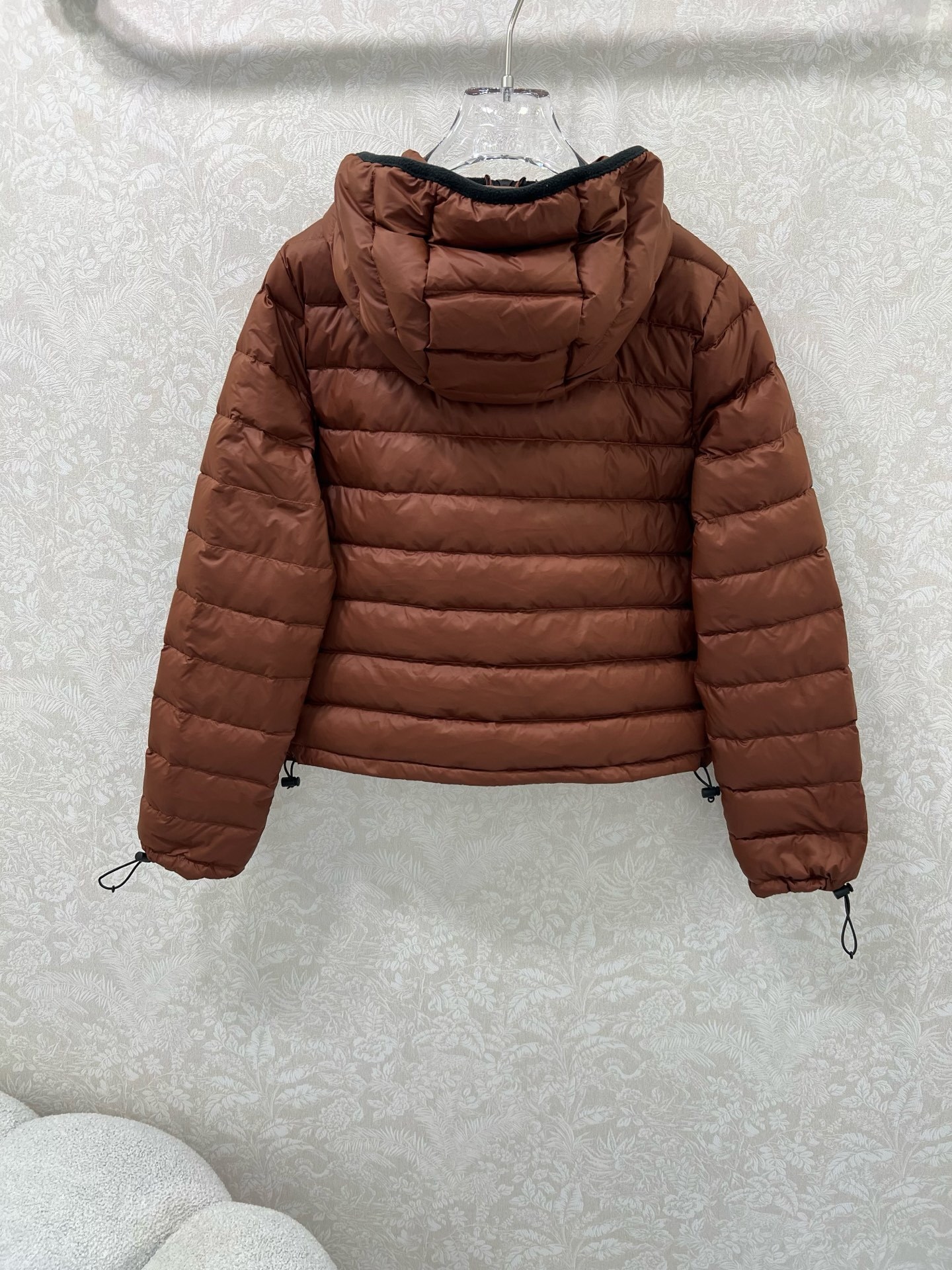 Miumiu Hooded Down Jacket Top Version S-L 2025.9.28