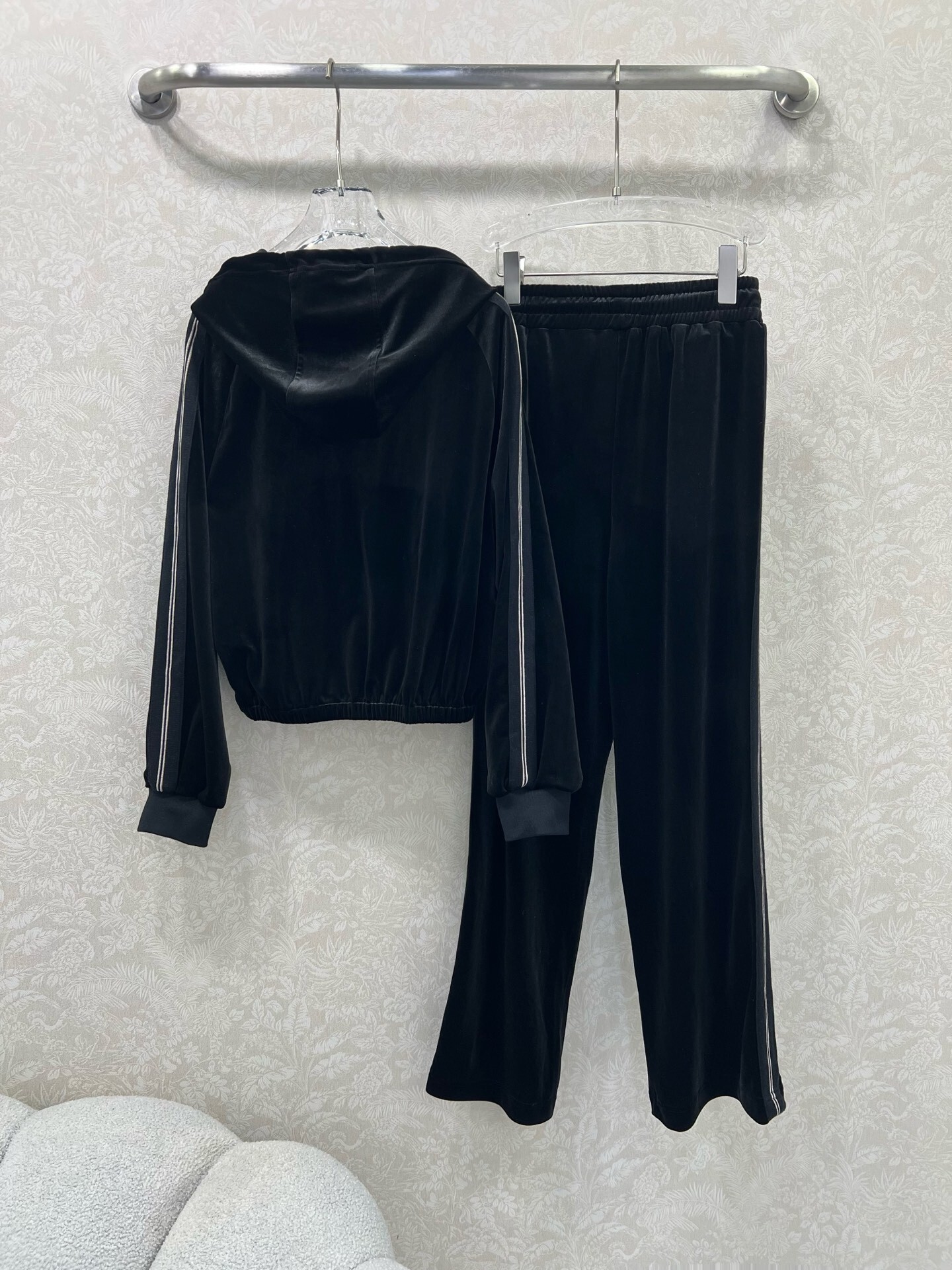 Miumiu Casual Velvet Sports Suit Top Version S-L 2025.10.14