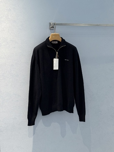 Miumiu Lapel Polo Long Sleeve Top Version S-L 2025.8.12