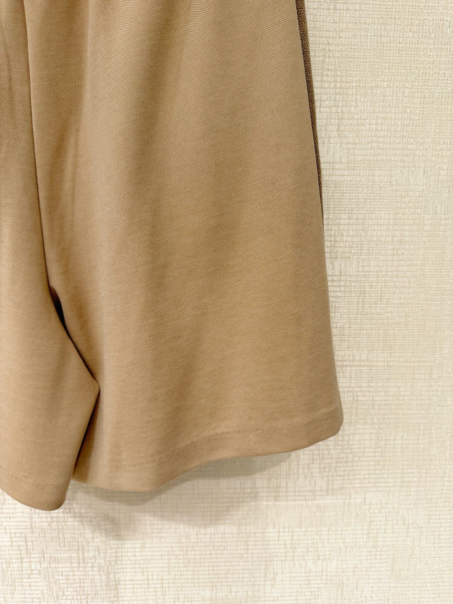 Miumiu shorts (top), Versions S-L, November 21, 2025