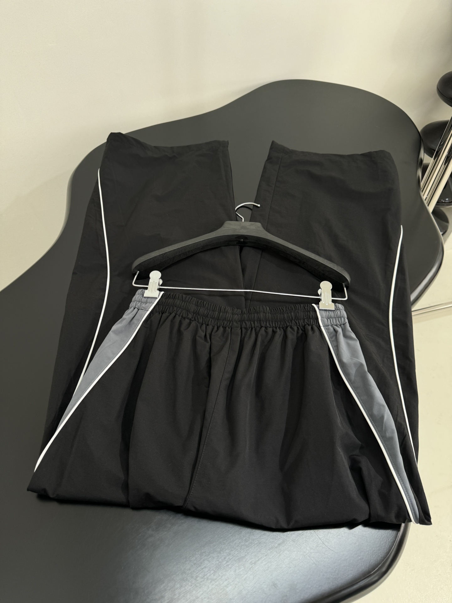 Balenciaga Trousers Top Version S-L 2025.9.15