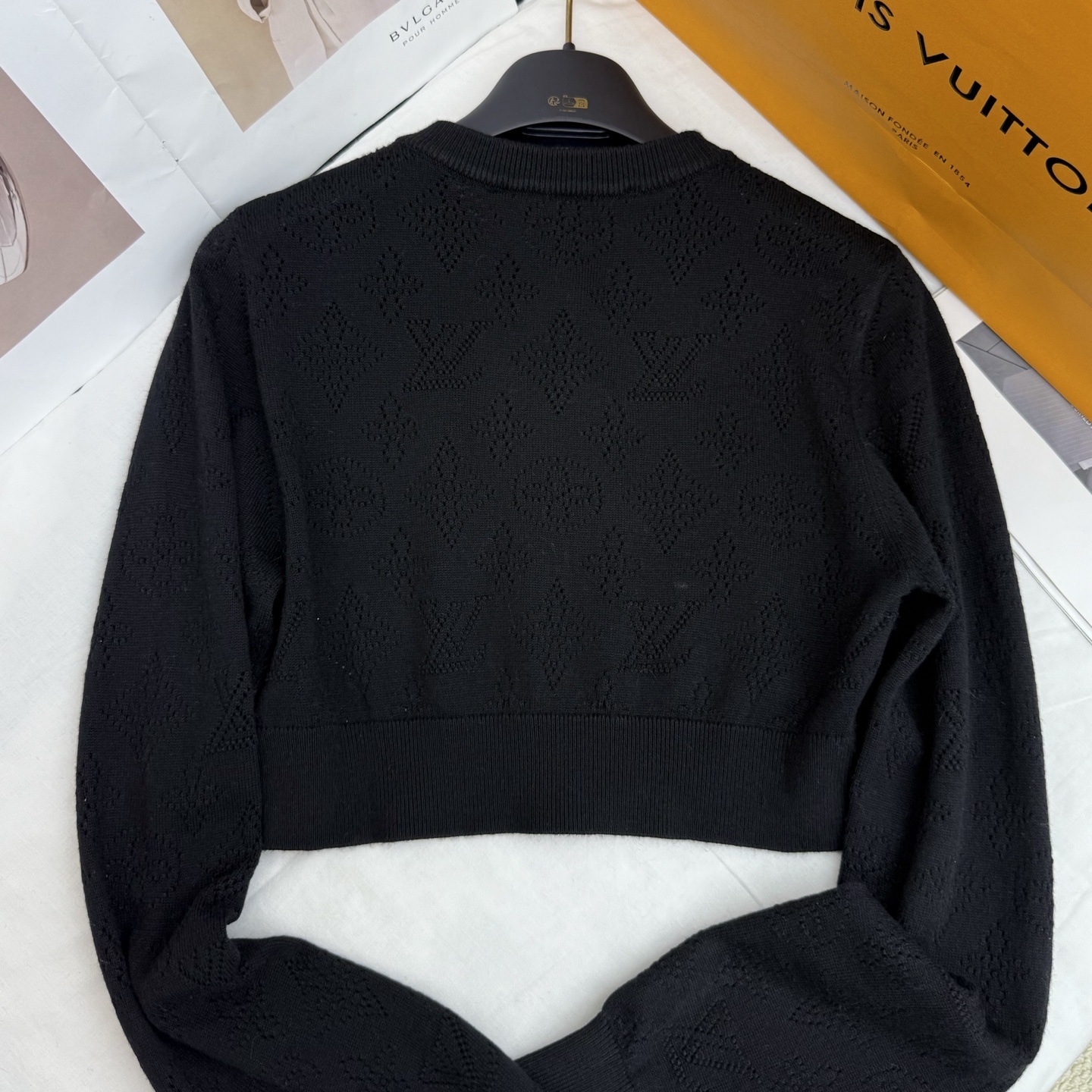 Miumiu Hollow Knit Top Top Version S-L 2025.9.11
