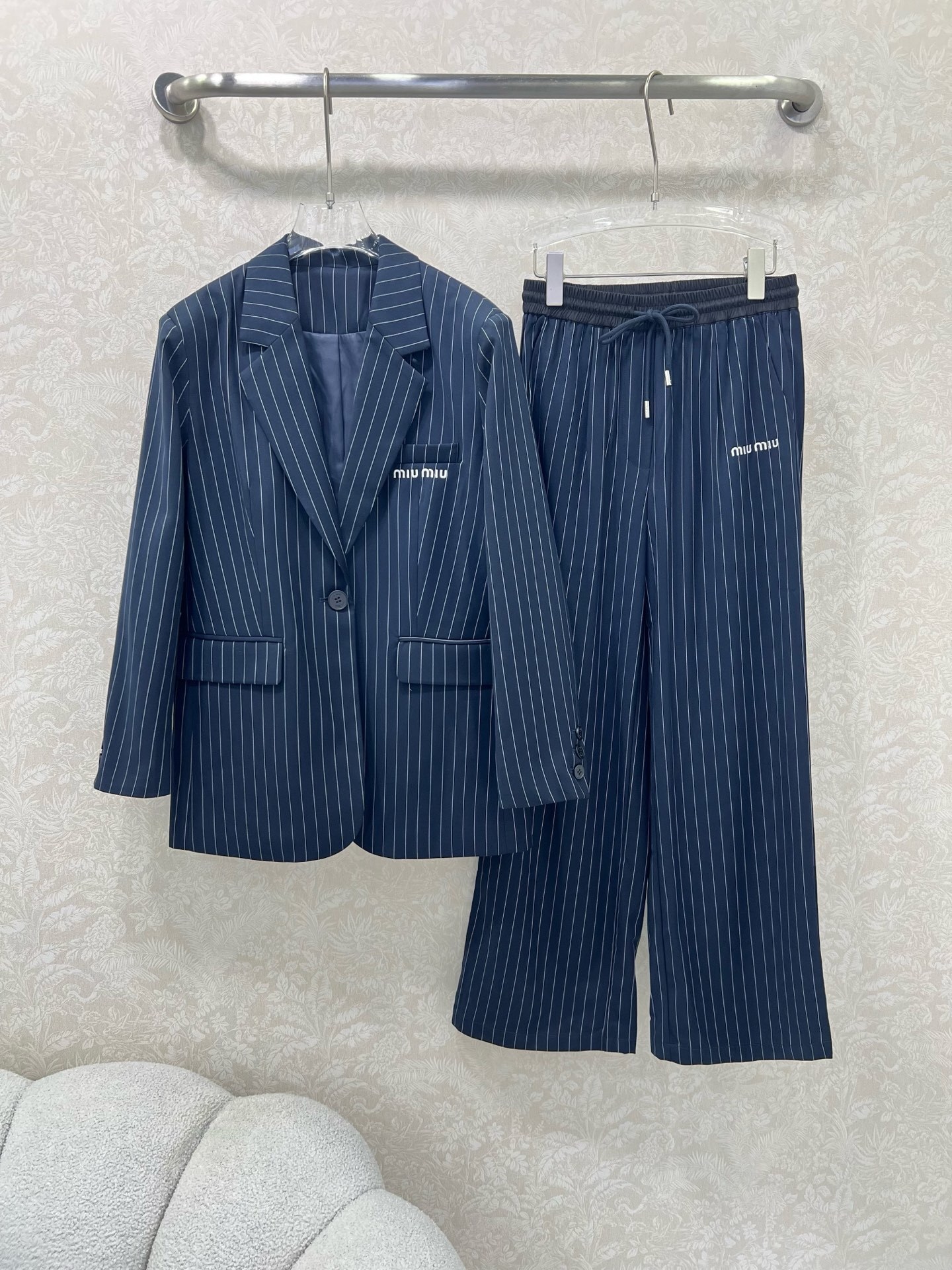 Miumiu suit Top Version S-L 2025.9.11