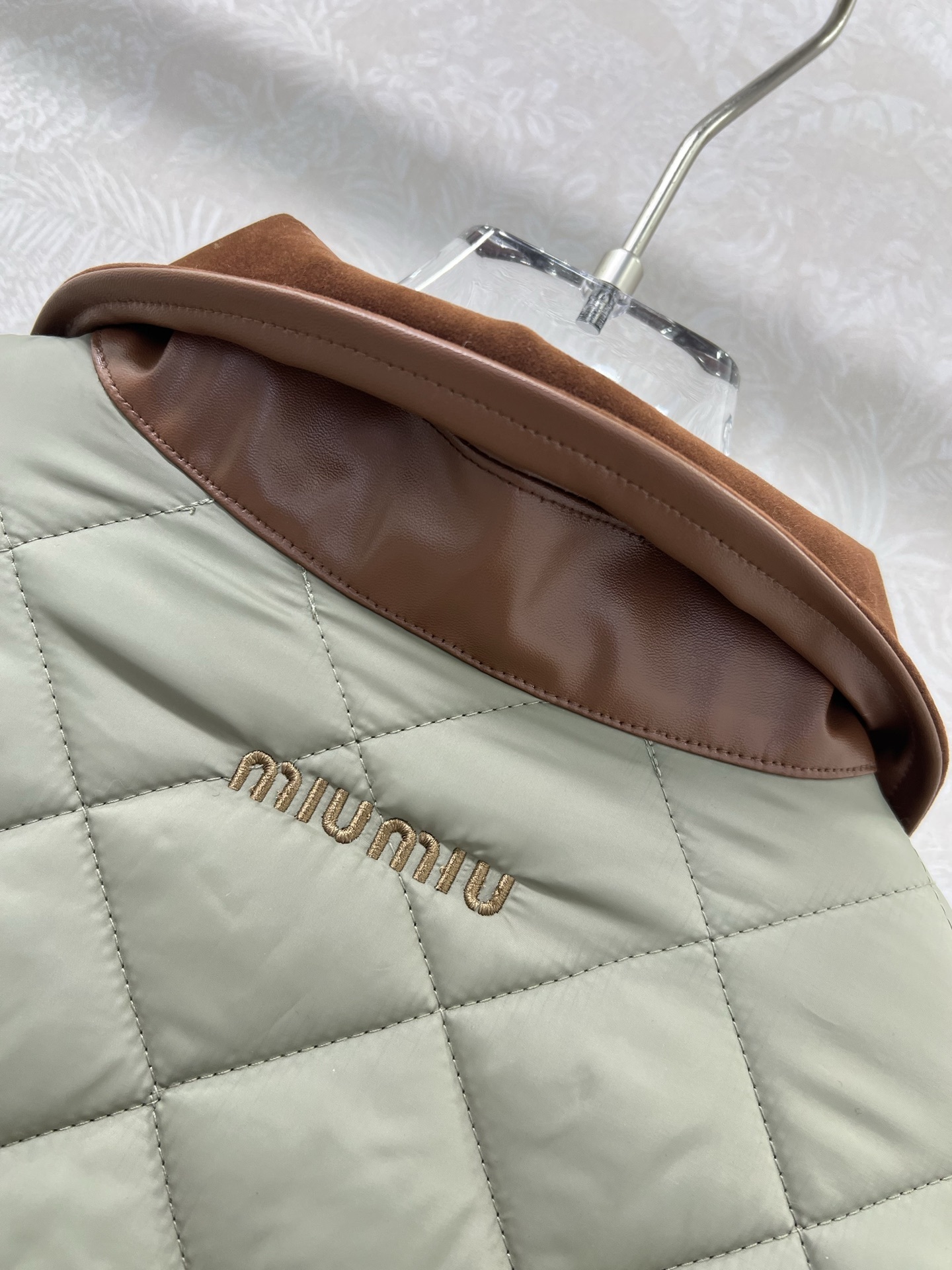 Miumiu Diamond Pattern Cotton Jacket Top Version S-L 2025.8.19