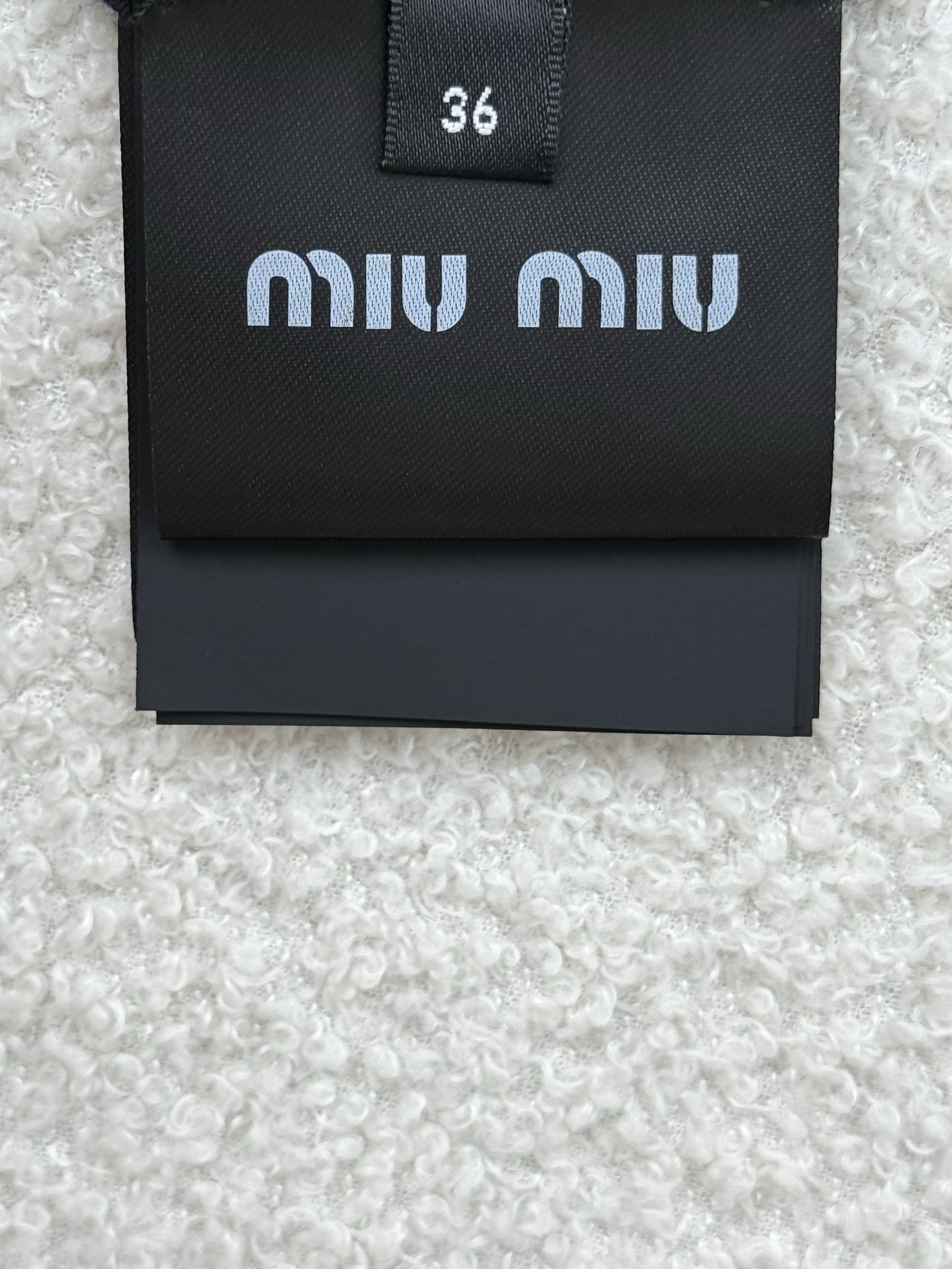 Miumiu Cashmere Sweater Top Version S-L 2025.9.19