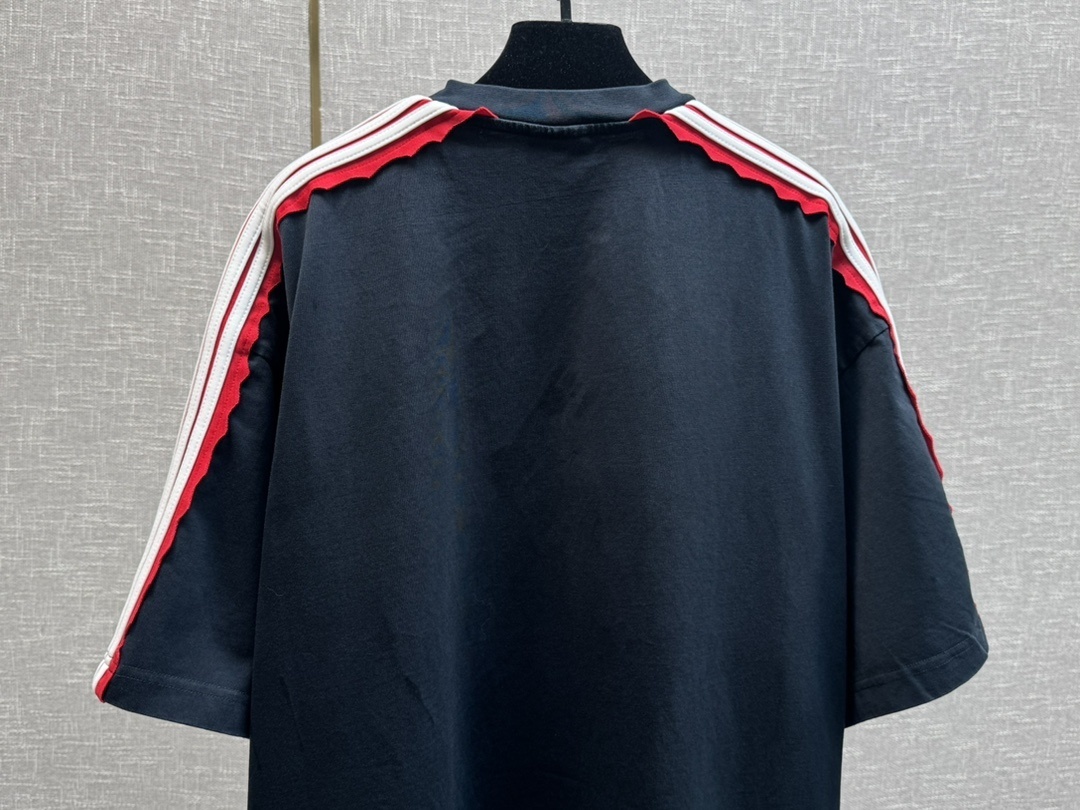Balenciaga T-shirt Top version 2025.8.11
