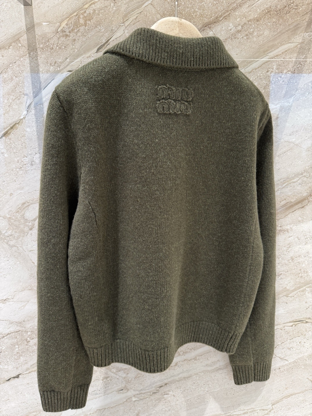 Miumiu Wool Cardigan Top Version 36-40 2025.10.21