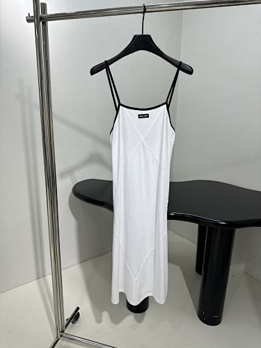 Miumiu Suspender Dress Top Version S-L 2025.7.15