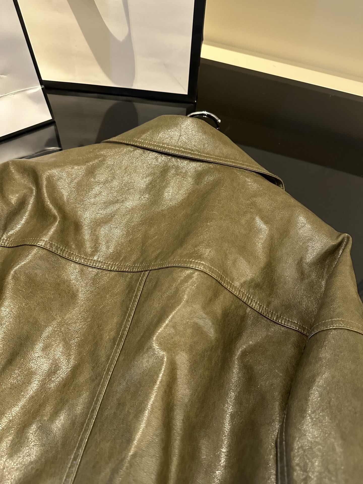 Miumiu Leather Jacket Top Version S-M 2025.9.11