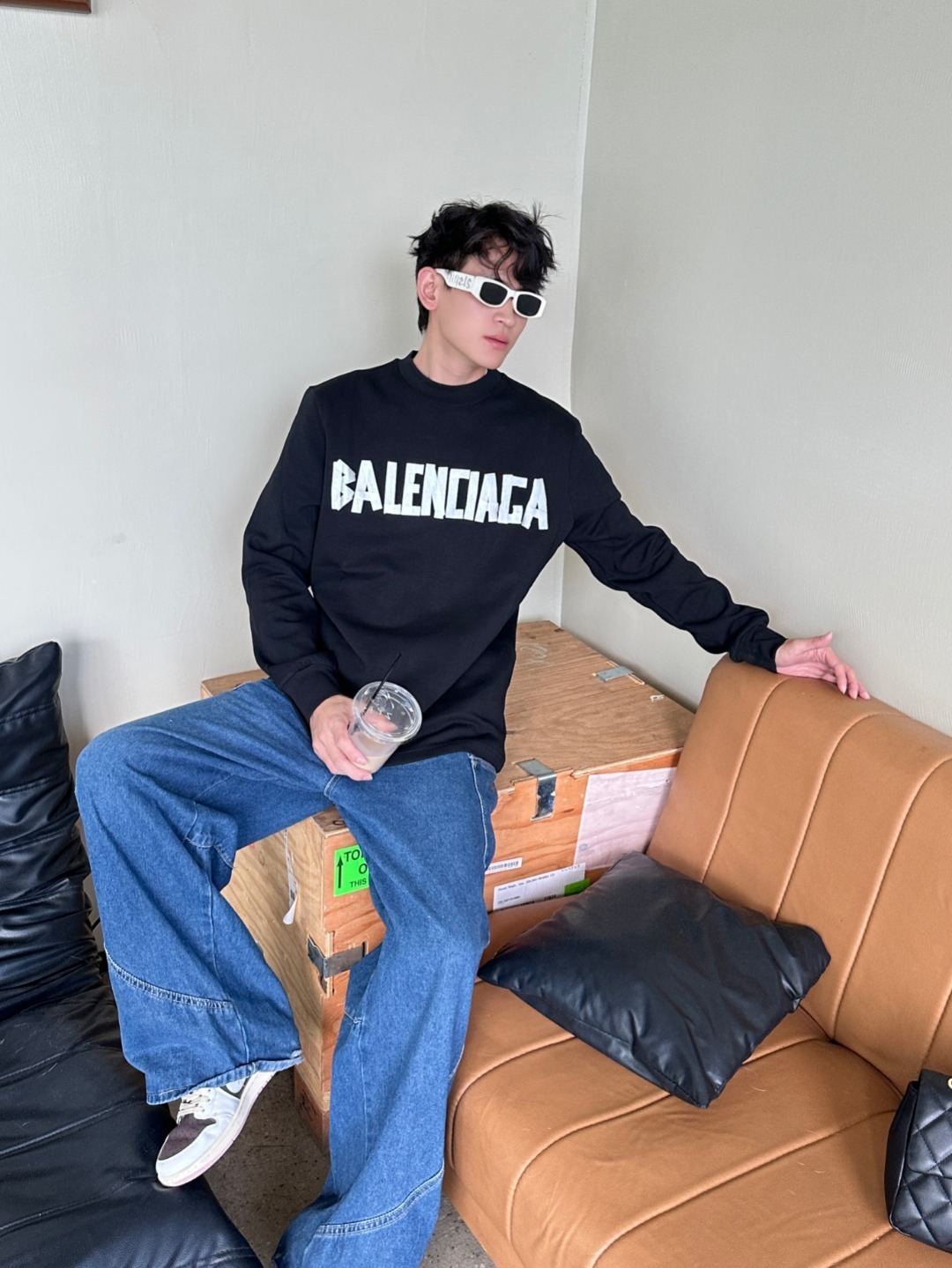 BLB50159 BLCG PAPER HOT SILVER TAPE LETTERS TSHIRT