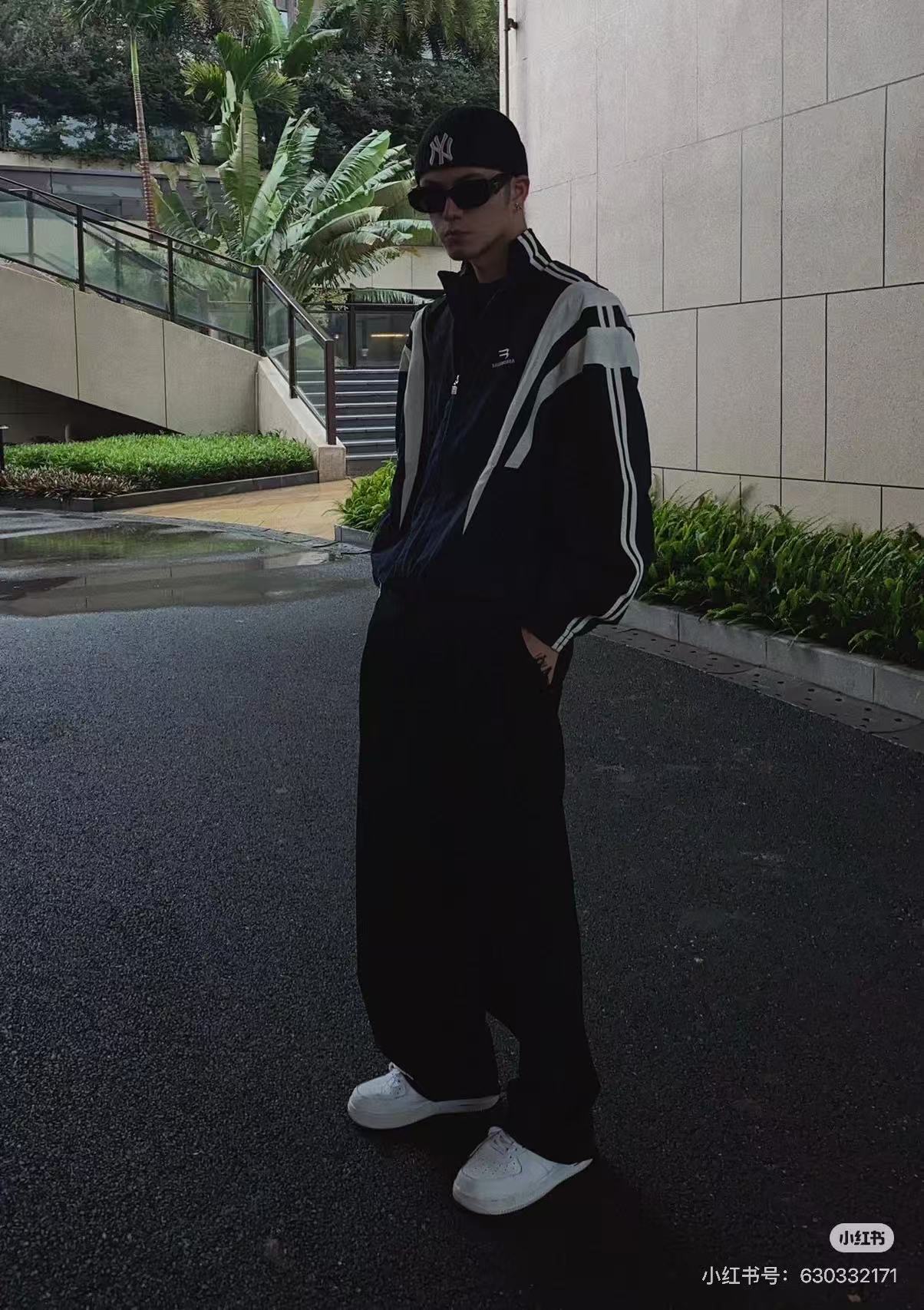 BLB74188 BLCG AGGREGATINGCOLORED SHOW COAT