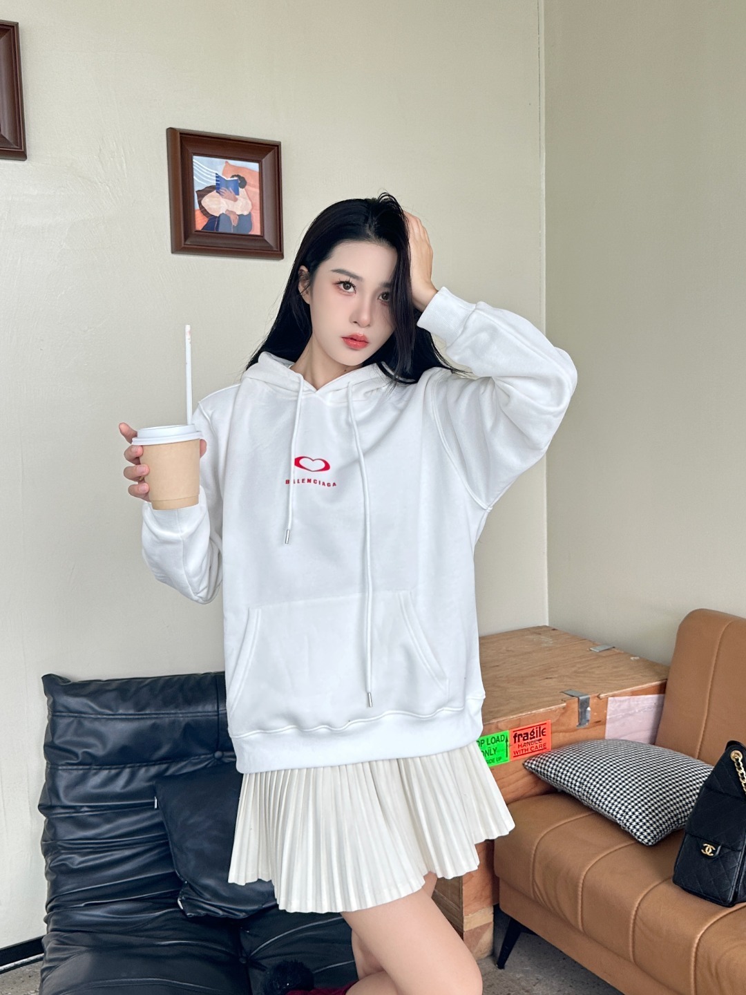 BLBI0588 BLCG 25FW LOVE HOODIE