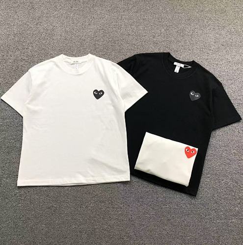 ￥98 CDG T-SHIRT 215225315（im 170cm 60kg i wear size M in the phot）