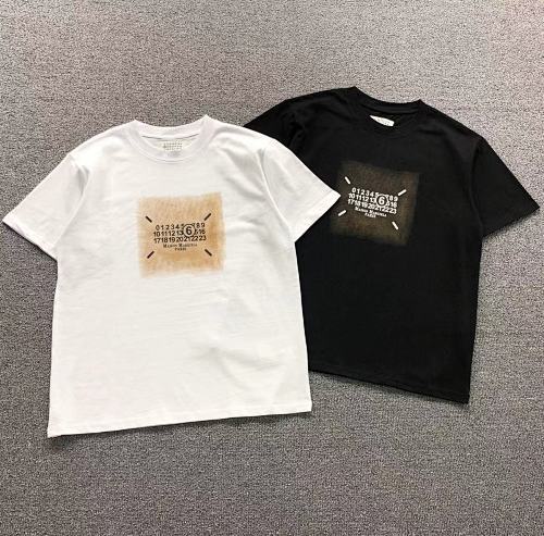 ￥78 MAISON MARGIELA T-SHIRT 4107052586（im 170cm 60kg i wear size 46 in the phot）