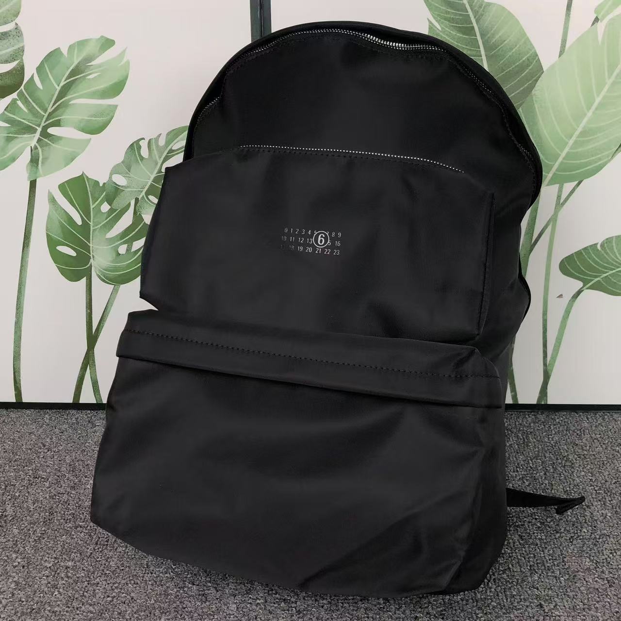 ￥235 MAISON MARGIELA BAG 1106121424 ( 长42CM*宽16CM*45CM)