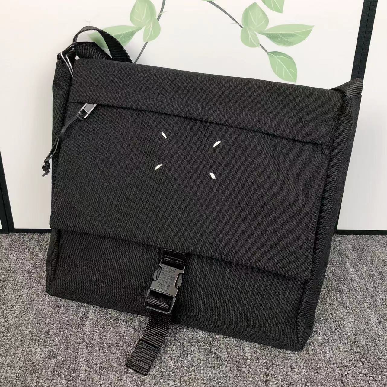 ￥178 MAISON MARGIELA BAG 272257 (长31CM*宽13CM*高30CM)