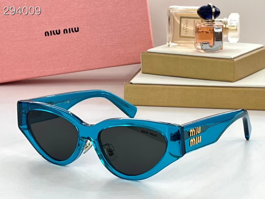 MIU MIU - MU 03ZS - 54 17 140