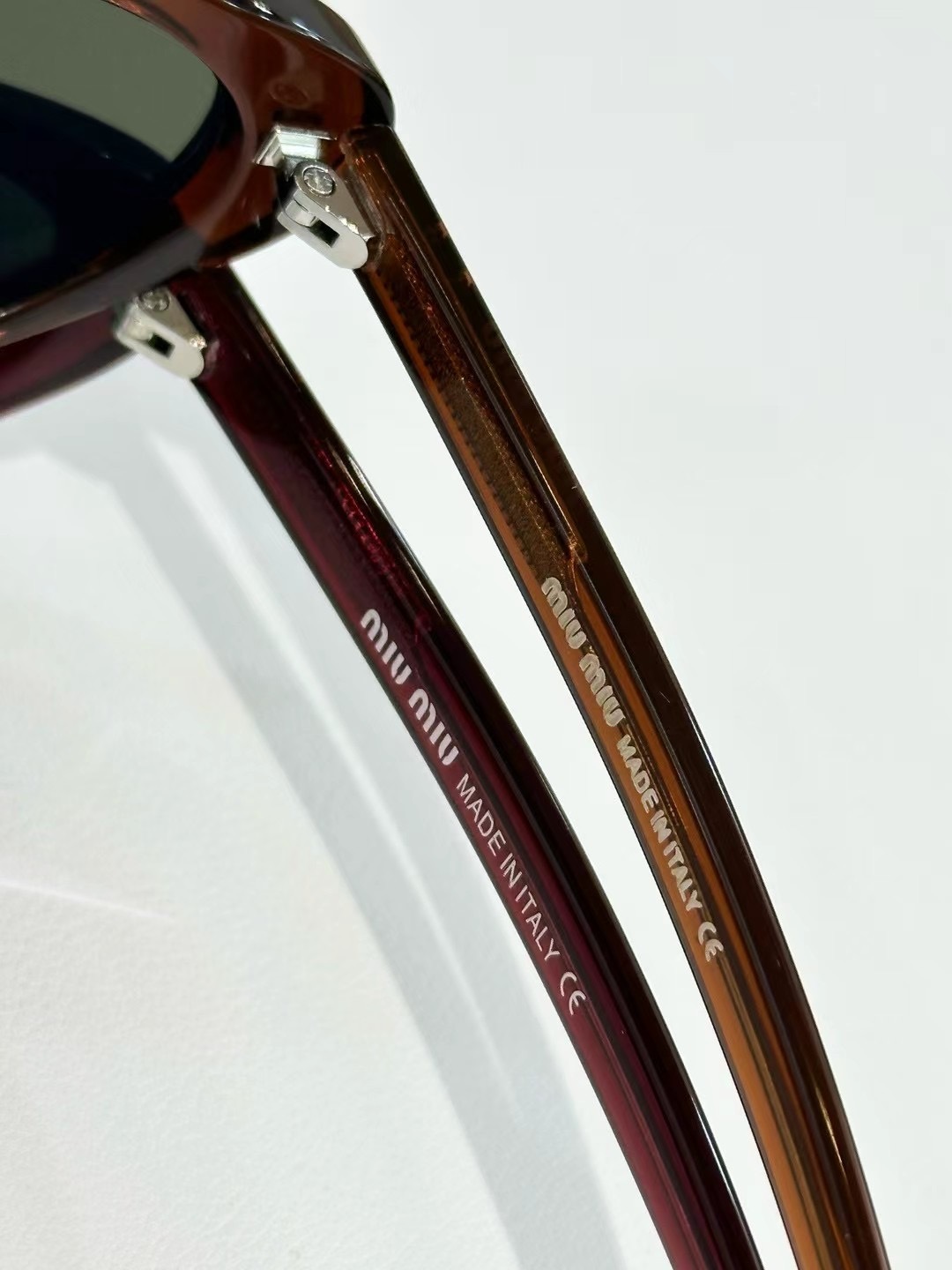 MIU MIU - SMU 55WS - 55 18 147