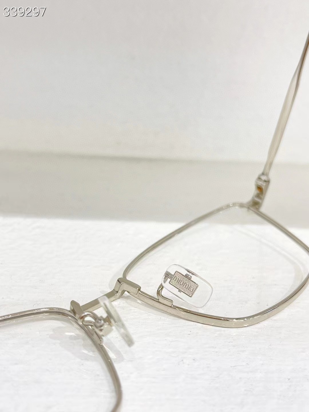 MIU MIU - MU 52SV - 57 18 145