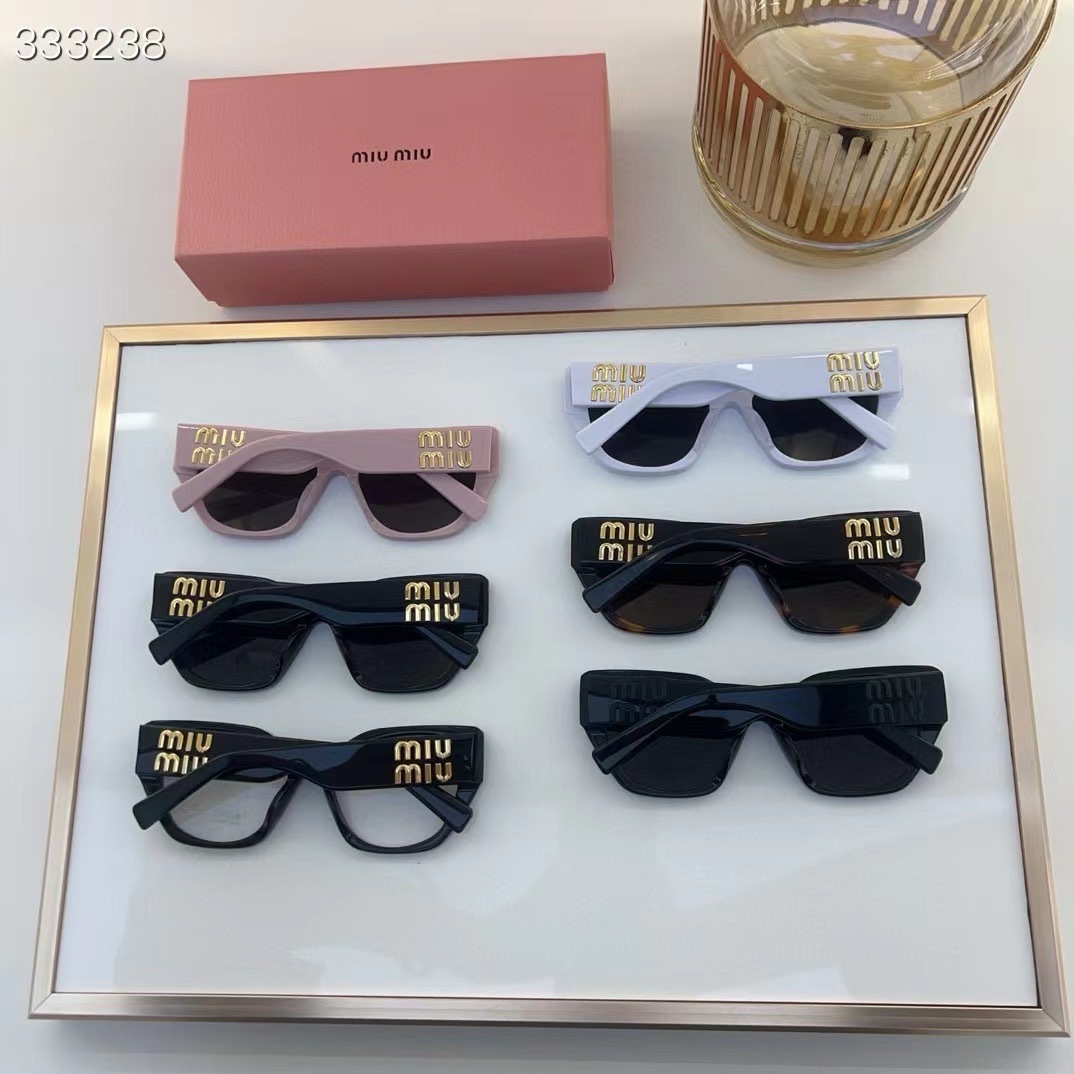 MIU MIU - SMU 18W - 57 20