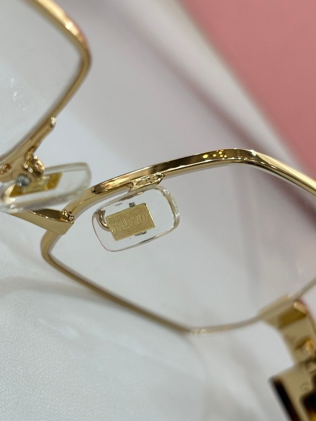 MIU MIU - MU 5689 - 55 18 140