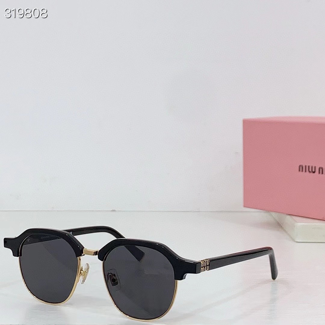 MIU MIU - SMU 10XV - 50 18 140