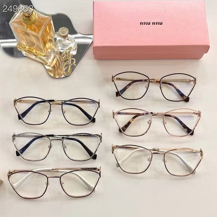 MIU MIU - 53UV - 55 19 145