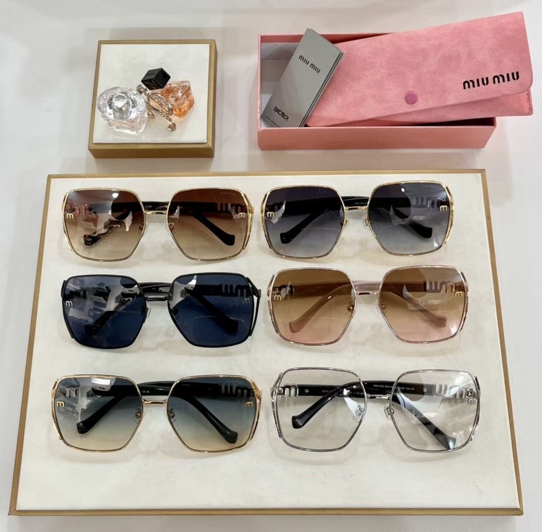 MIU MIU - SMU 05Z - 60 18