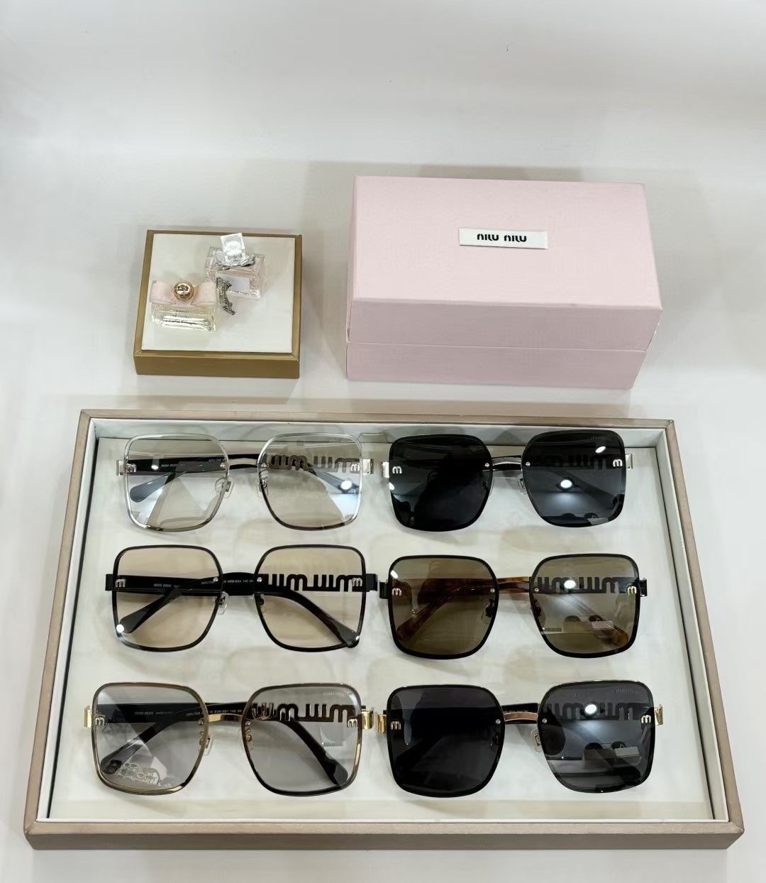 MIU MIU - SMU 098 - 60 16 140