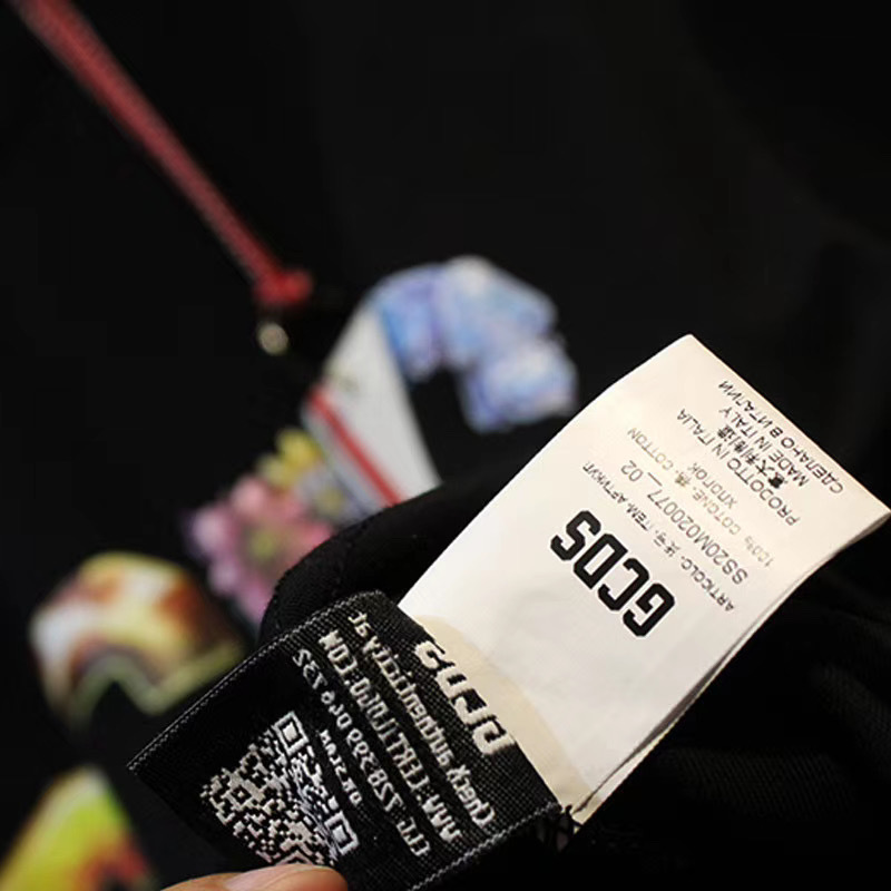 1980）GCDS 20新款 花卉 字母 印花 春夏 短袖 T恤 短T 時尚 潮流 男女同款