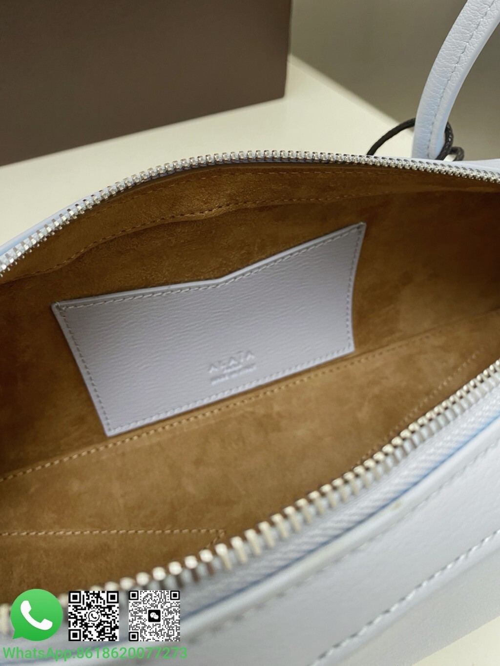 Alaia Alaïa Large Le Teckel Textured Leather Handle Handle Shoulder Bag