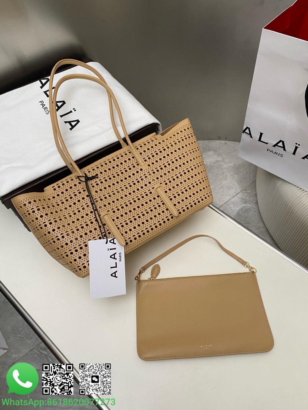 Alaia Neo Mina 32 Bag Vienne Calfskin Handle Shoulder Bag Tote