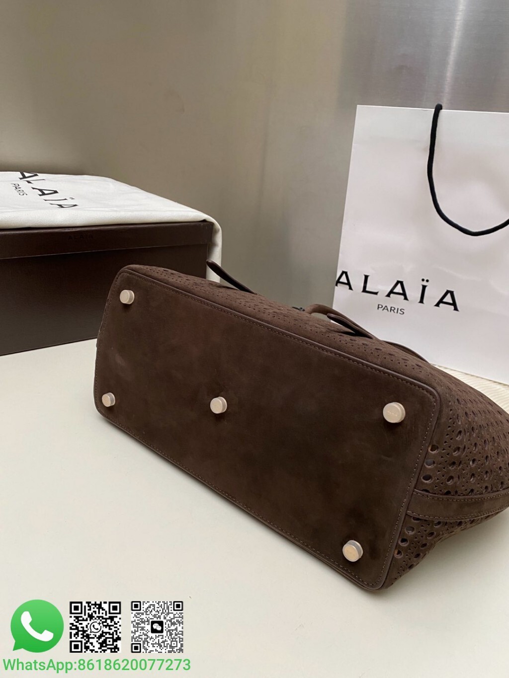 Alaia Neo Mina 32 Bag Perforated Nubuck Handle Shoulder Bag Tote