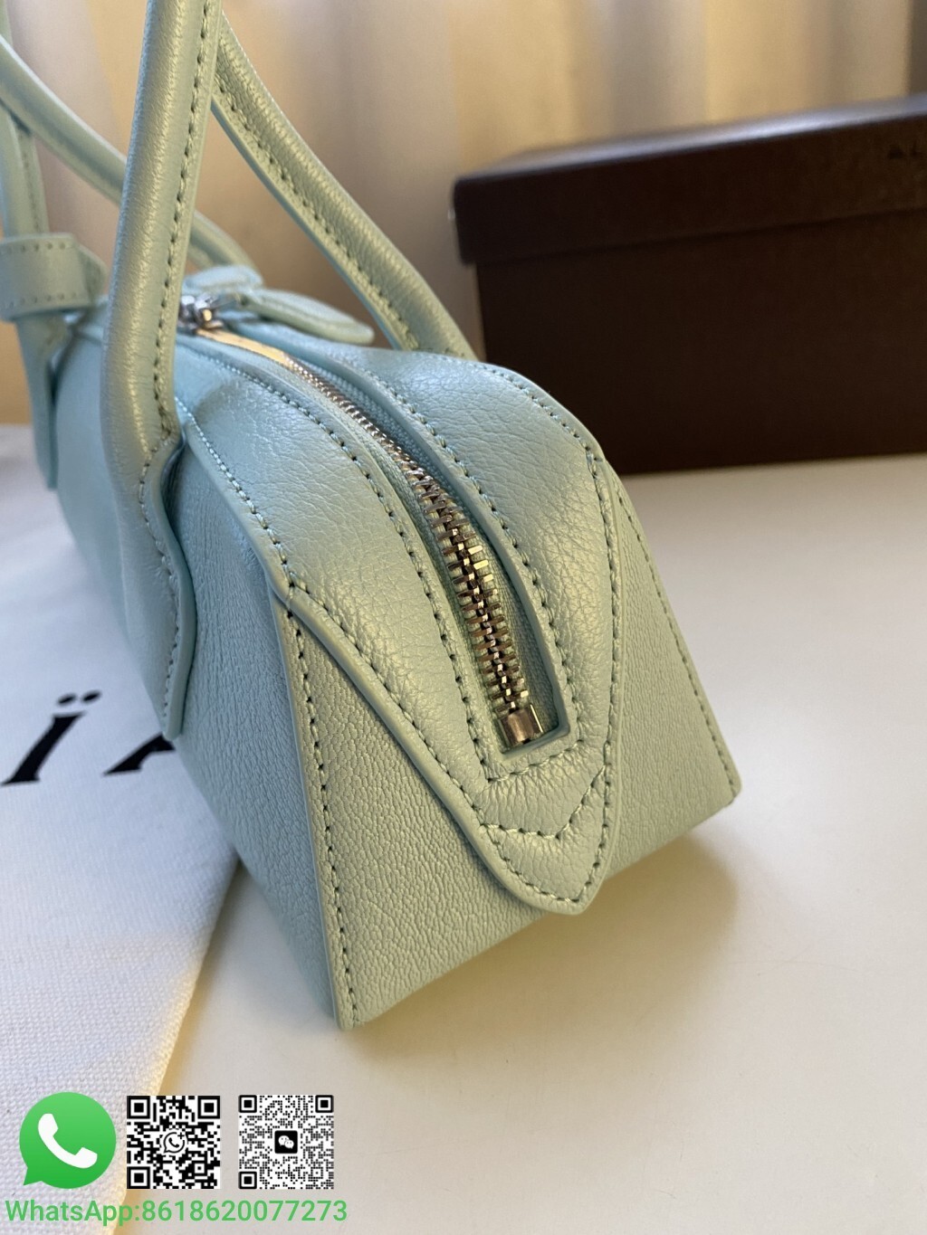 Alaia Alaïa Small Le Teckel Textured Leather Handle Handle Shoulder Bag