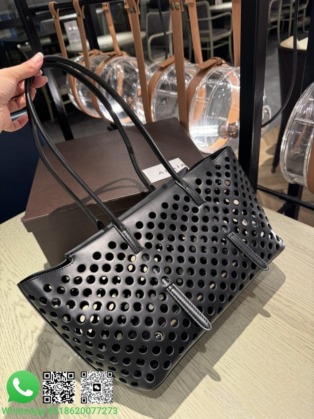 Alaia Alaïa Neo Mina 32 Bag Vienne Calfskin Handle Shoulder Bag Tote