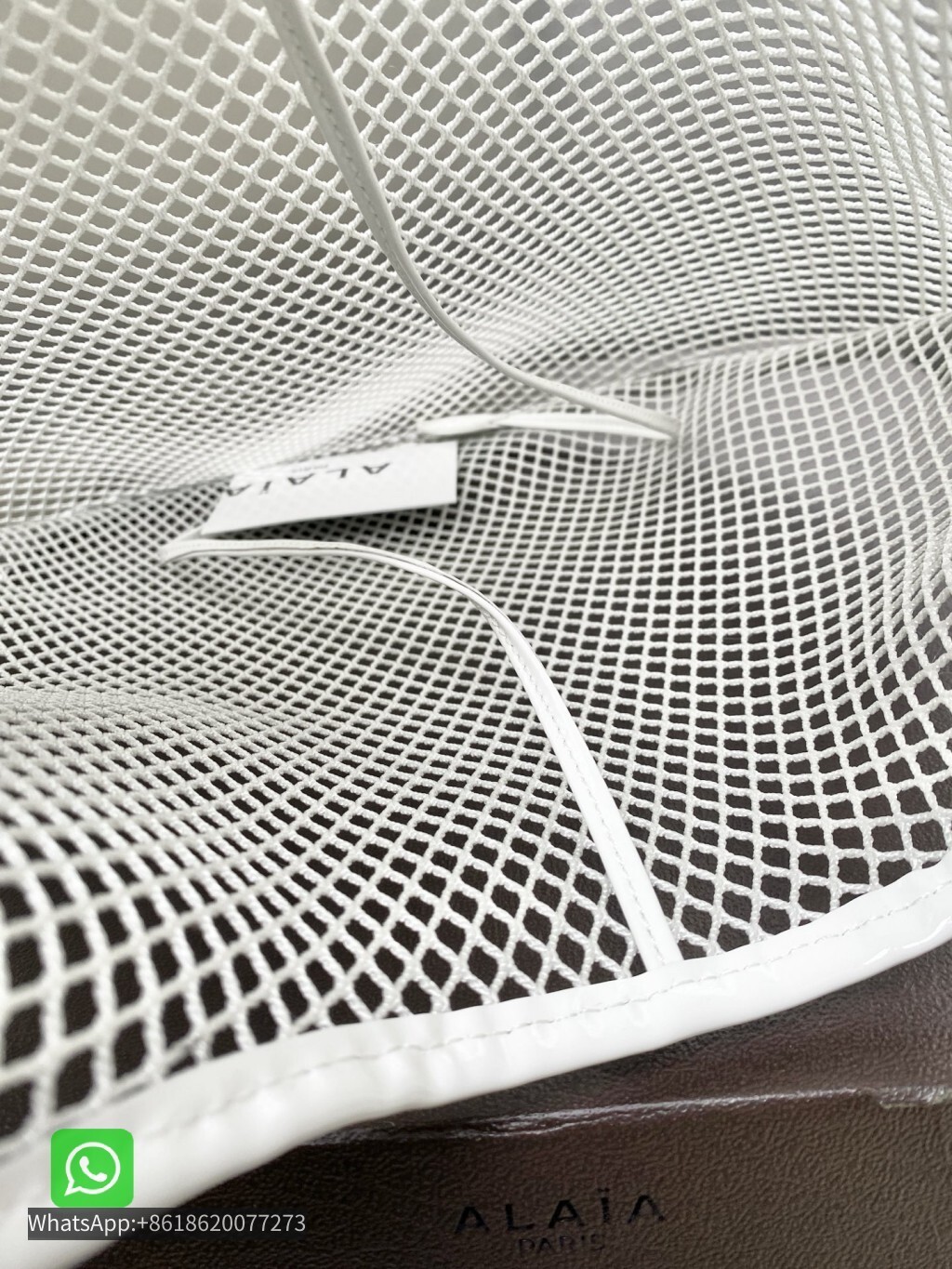 Alaia Logo-Stamp Net Patent Calfskin Medium/Large One Piece Bag Tote