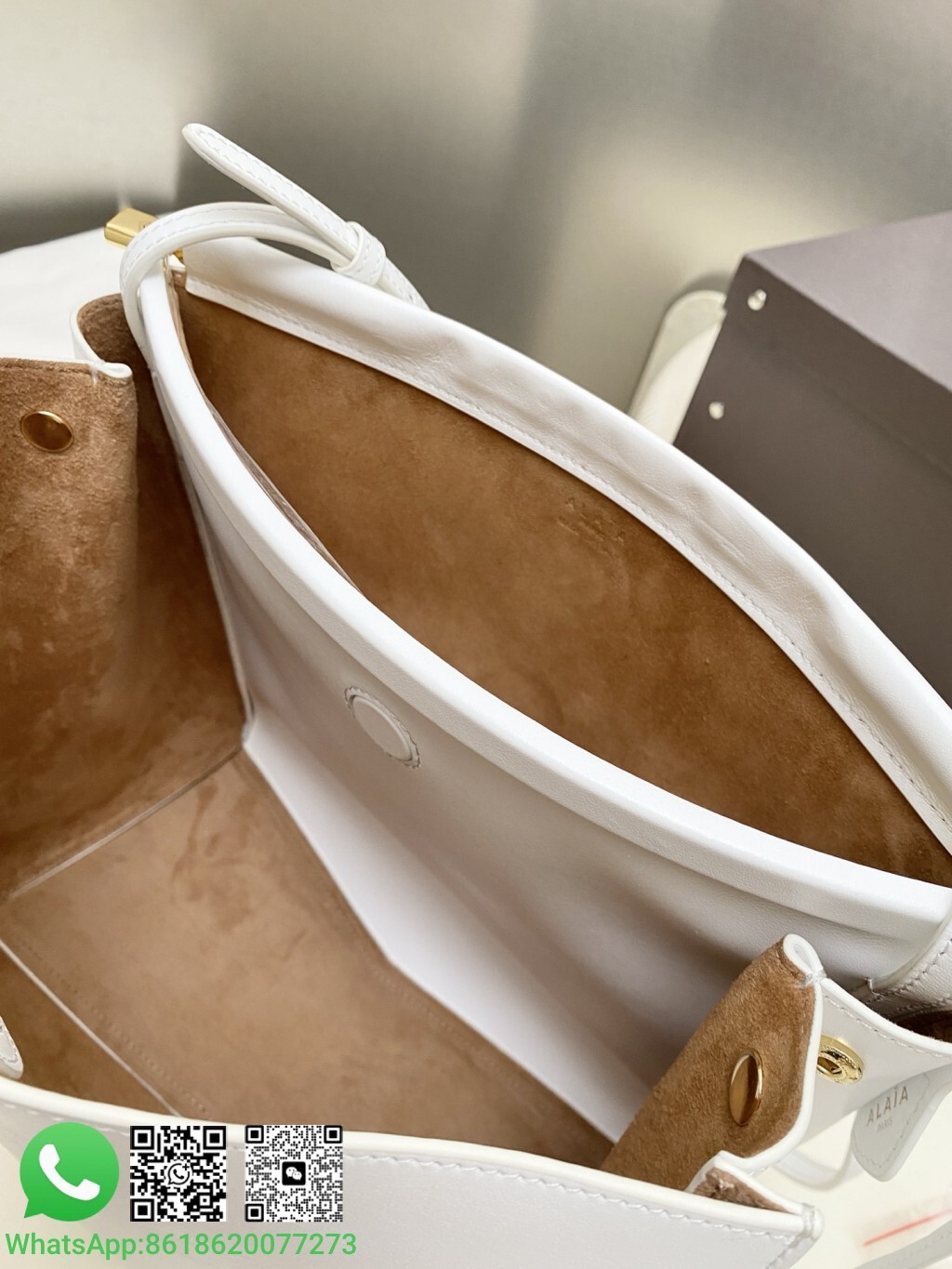 Alaia Le Click Small Calfskin Shoulder Bag