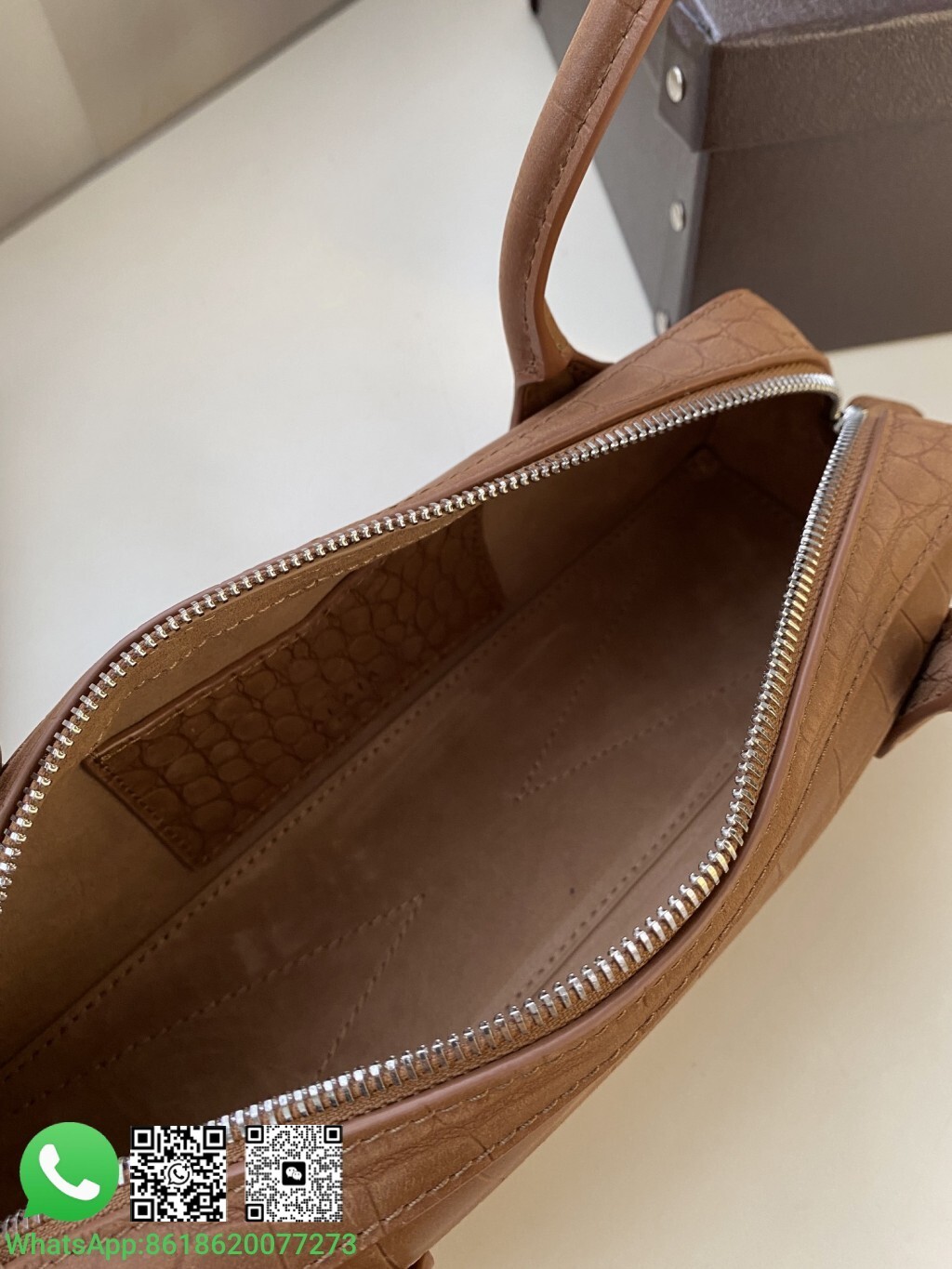 Alaia Alaïa Small Le Teckel Suede Leather Handle Handle Shoulder Bag