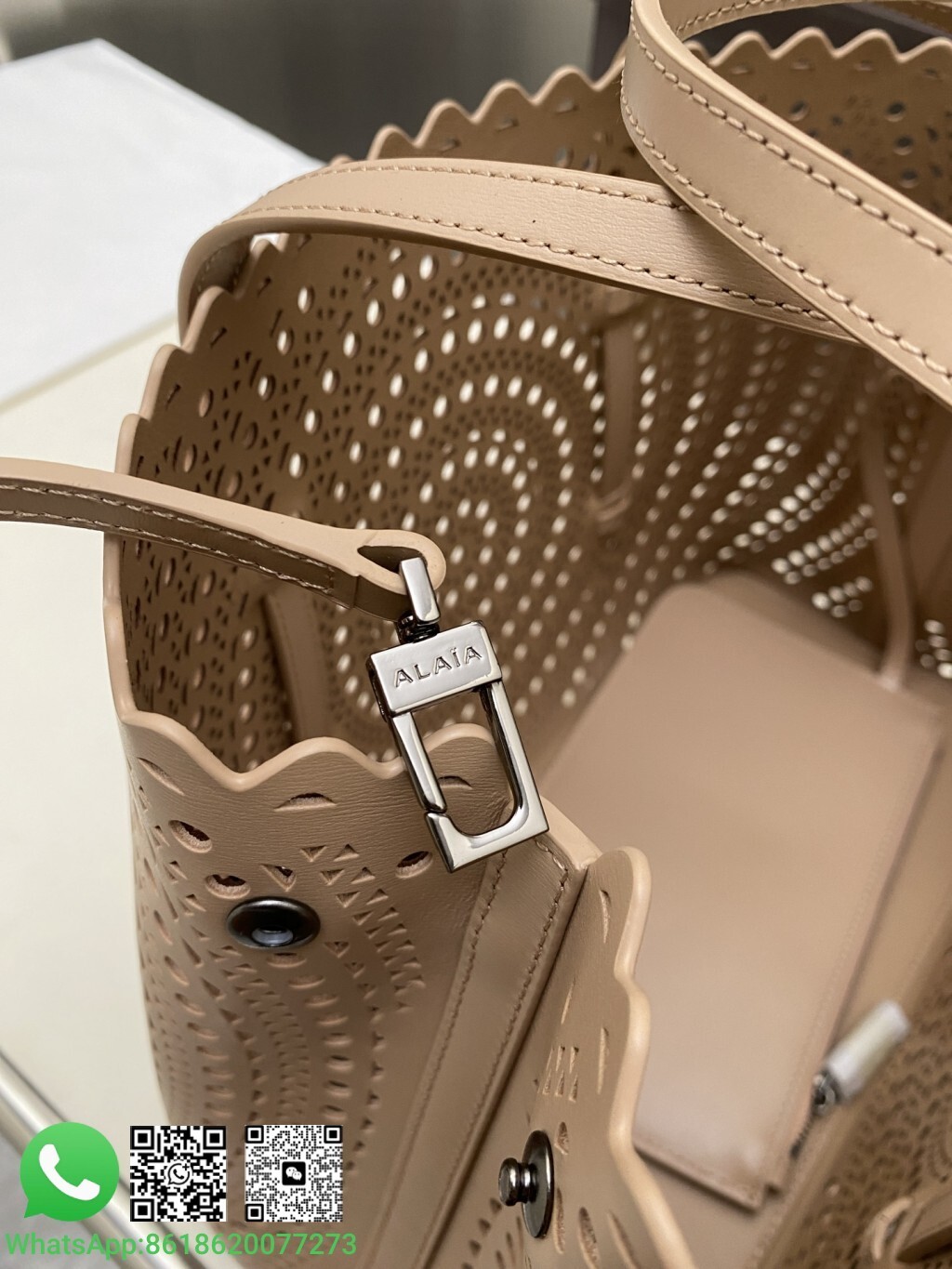 Alaia Alaïa Le Mina 32 Perforated Moucharabieh Leather Handle Shoulder Bag Tote